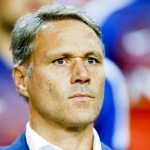 Eredivisie-uitblinker kraakt Van Basten: “Hij is geen toptrainer”