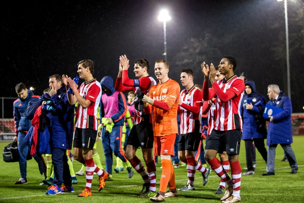 PSV-beloften vliegen uit Youth League
