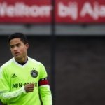 ‘Supertalent Ajax tekent eerste contract’