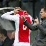Ajax wint laatste duel onder Frank de Boer