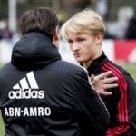 Dolberg tekent voor vijf jaar bij Ajax