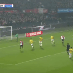 Berghuis vergroot voorsprong Feyenoord