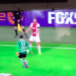 Ajax-verdediger haalt gehaaid trucje uit