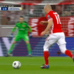 Prachtige treffer Robben tegen Arsenal