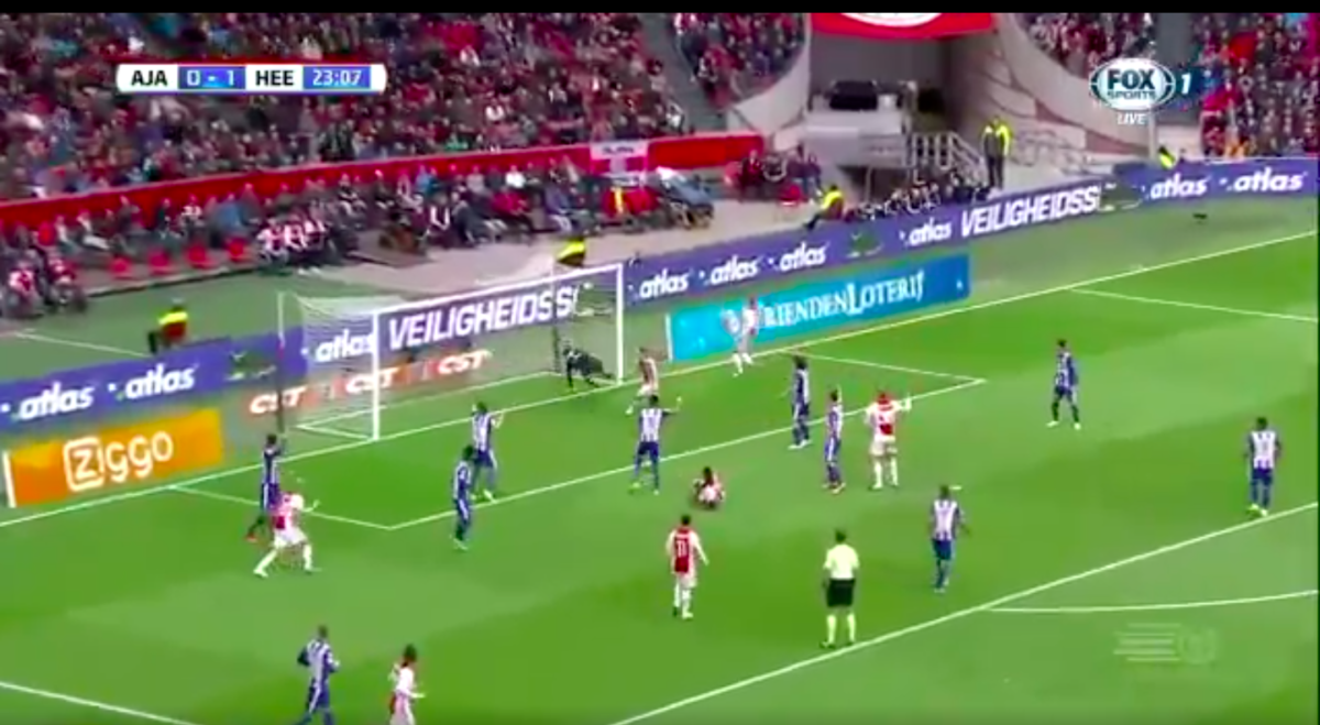 Ajax-verdediger brengt ploeg op gelijke hoogte