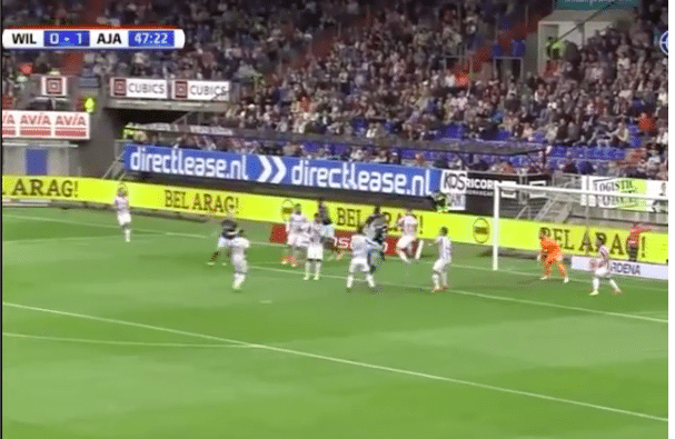 Ajax-verdediger verdubbelt marge