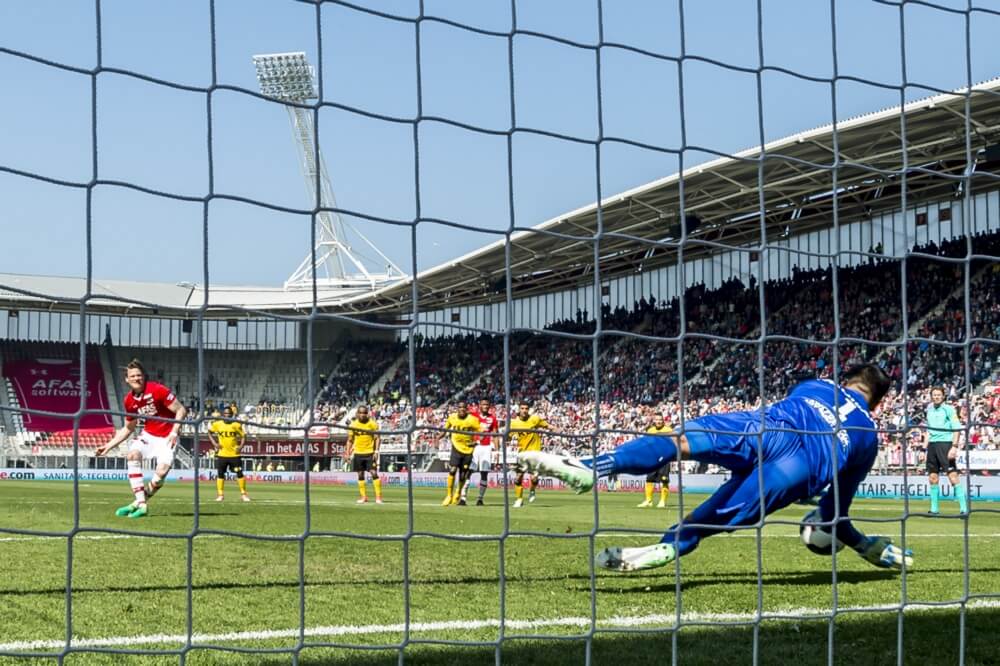 ‘Doelman tekent vierjarig contract bij Ajax’