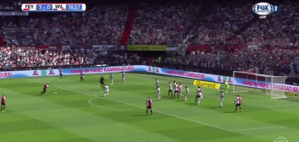 Vilhena knalt raak: 4-0 Feyenoord