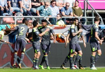 PSV haalt uit tegen FC Utrecht en pakt koppositie