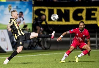 Vitesse en Utrecht delen punten na spannende slotfase