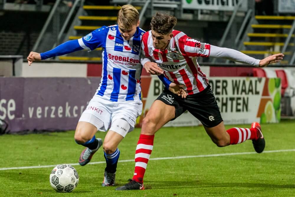 Ødegaard blinkt uit in doelpuntloos gelijkspel op Het Kasteel