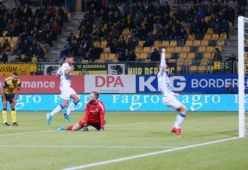 Leemans bezorgt VVV drie punten in Limburgse derby