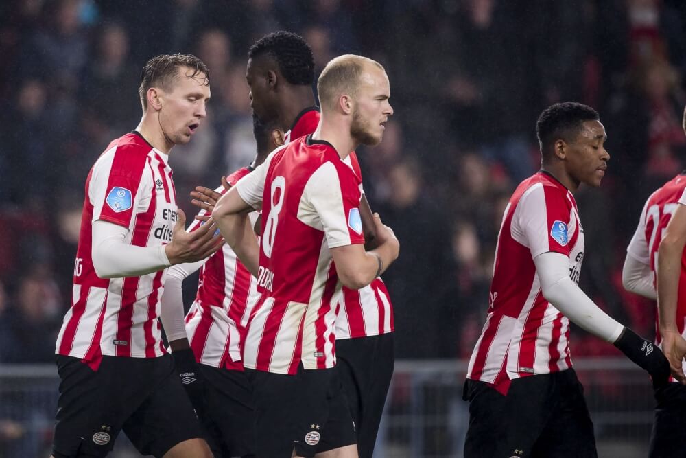 PSV maakt geen fout tegen VVV en bekert verder