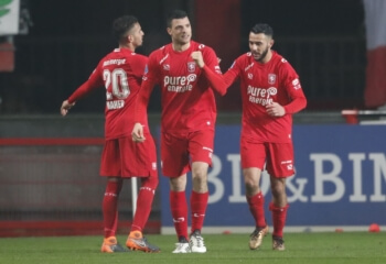 Twente eerste halve finalist dankzij fraaie goals Maher