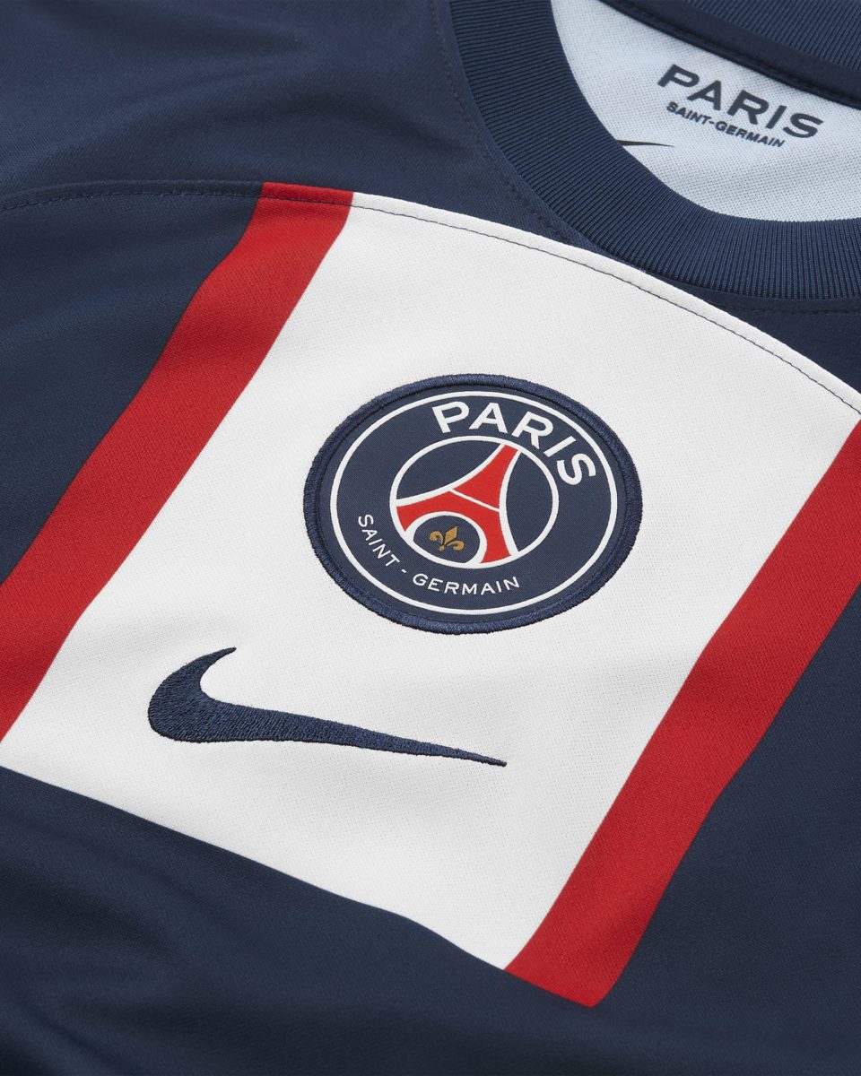 Logo nieuwe thuisshirt Paris Saint-Germain (PSG)