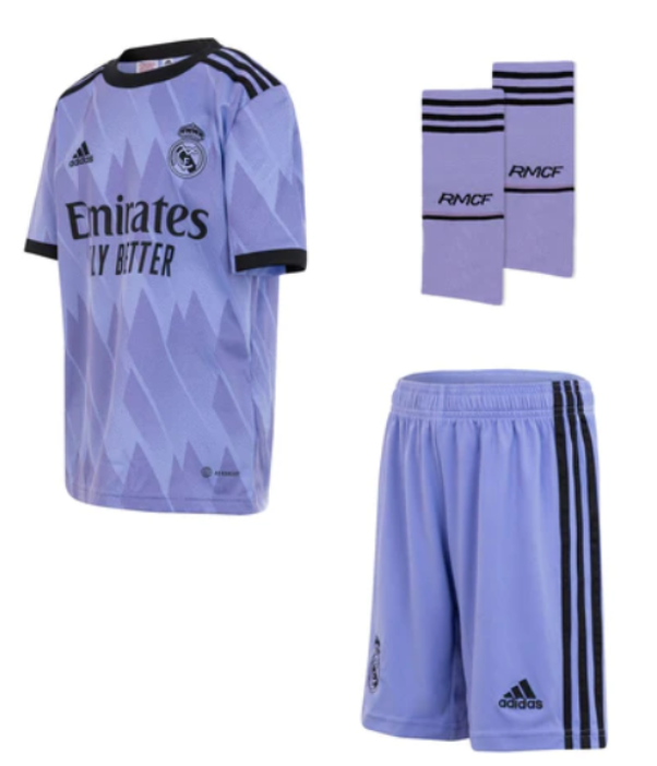 Nieuwe uitshirt en -tenue Real Madrid 2022/2023