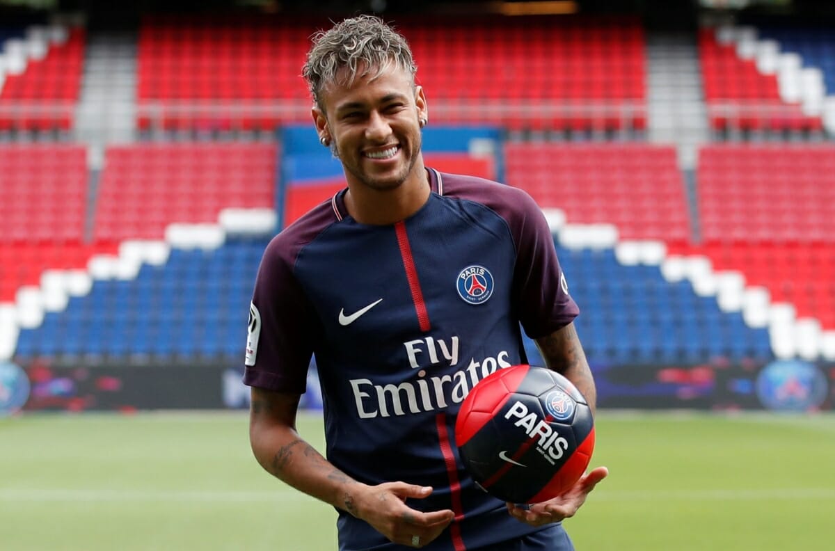 FIFA dist PES met gloednieuwe Neymar-trailer