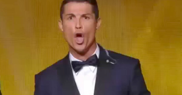 Ronaldo’s ‘SIII’ klinkt lachwekkend slecht in FIFA 18